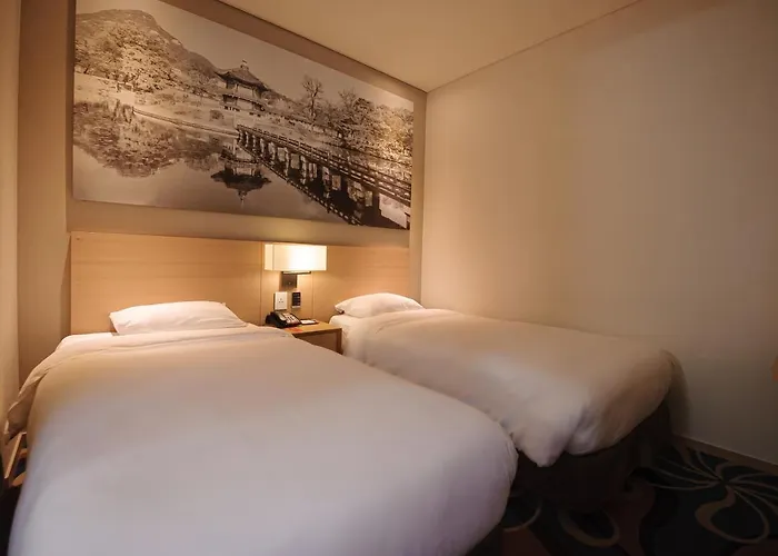 Travelodge Myeongdong Euljiro 3*