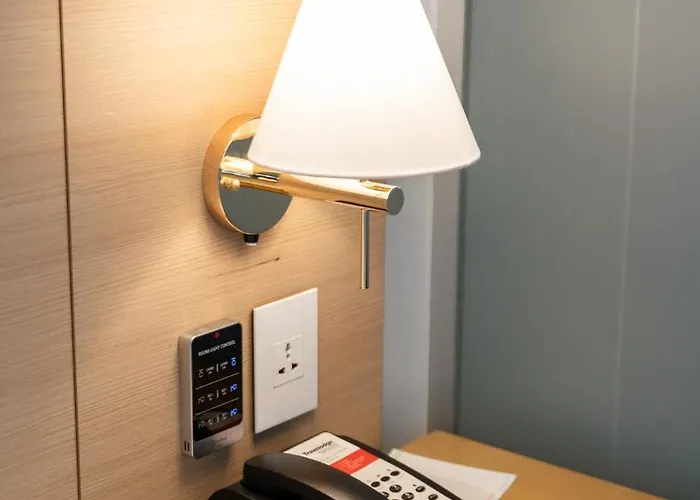 Travelodge Myeongdong Euljiro 3*