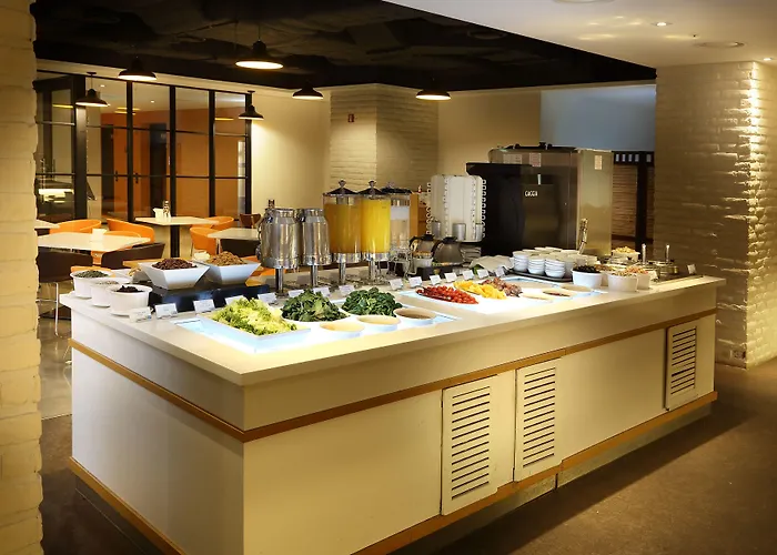 Hotel Travelodge Myeongdong Euljiro 3*