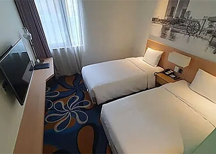 Hotel Travelodge Myeongdong Euljiro 3*