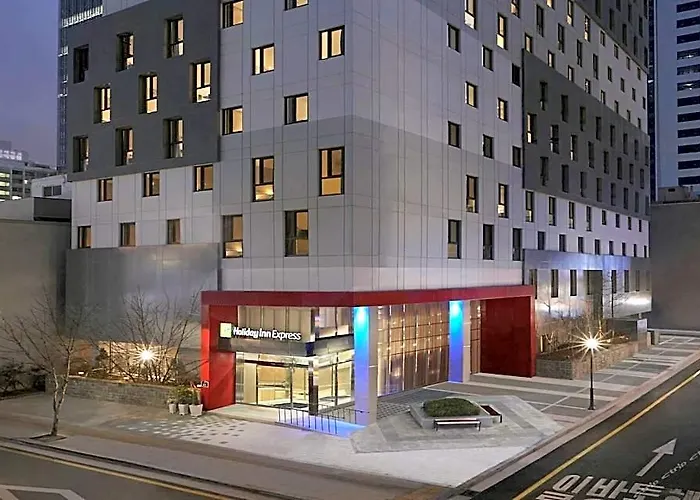 Travelodge Myeongdong Euljiro 3*