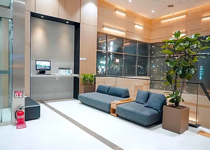 Travelodge Myeongdong Euljiro 3*